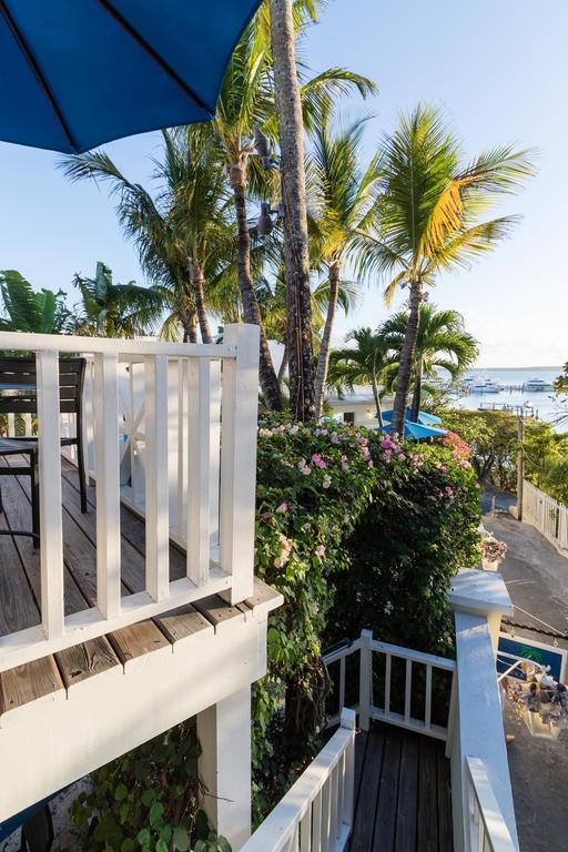 Rock House Harbour Island Hotel Dunmore Town Exterior photo